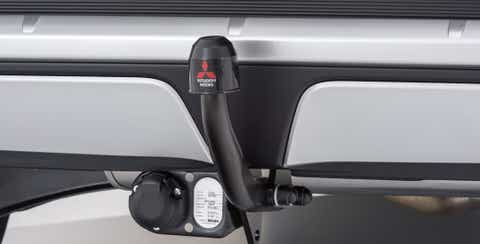 Carlig de remorcare fix - MZ314982 (pentru modelele pe benzina)